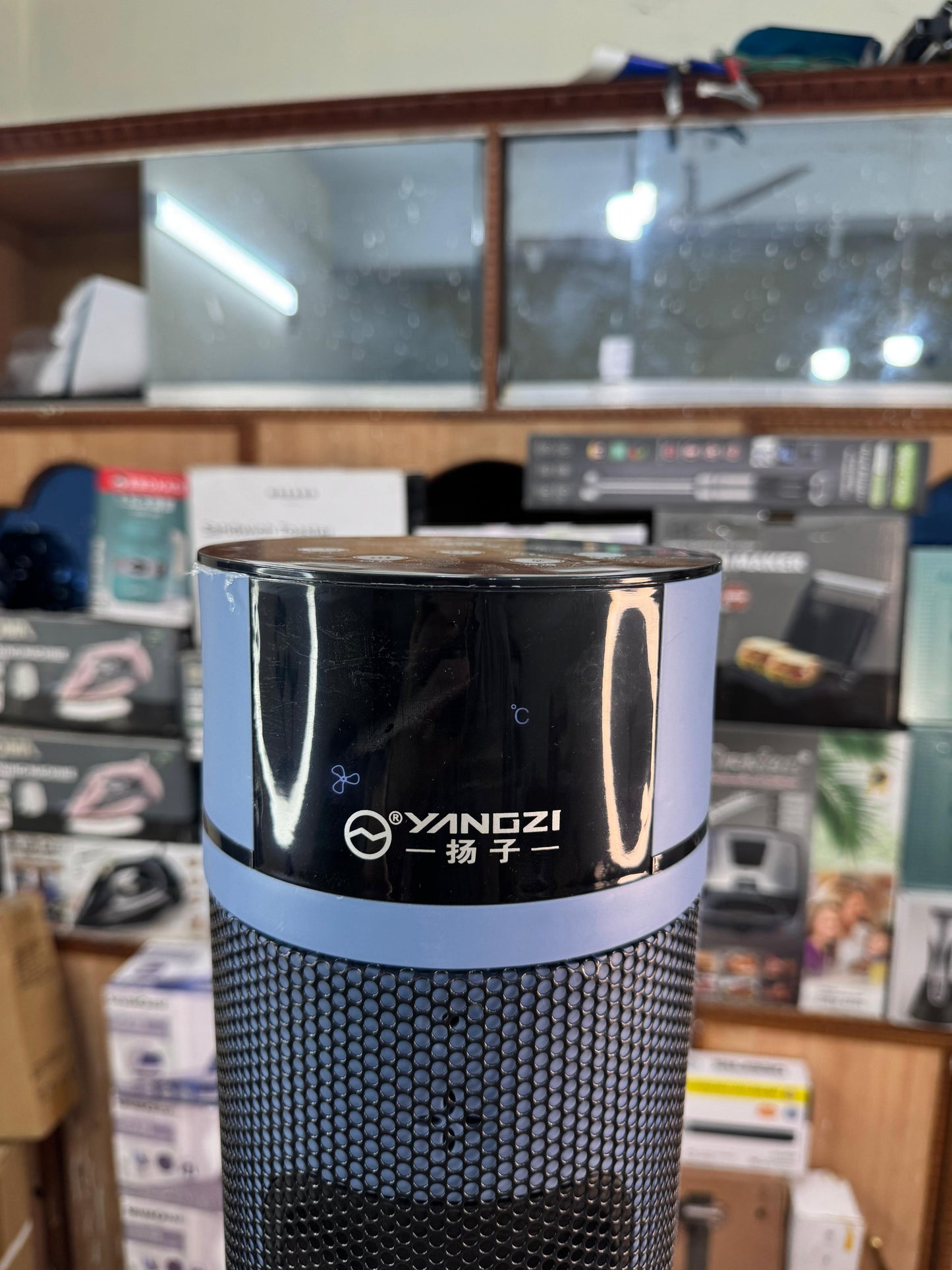 Yangzi extra large heater 3D flame & blower heater
