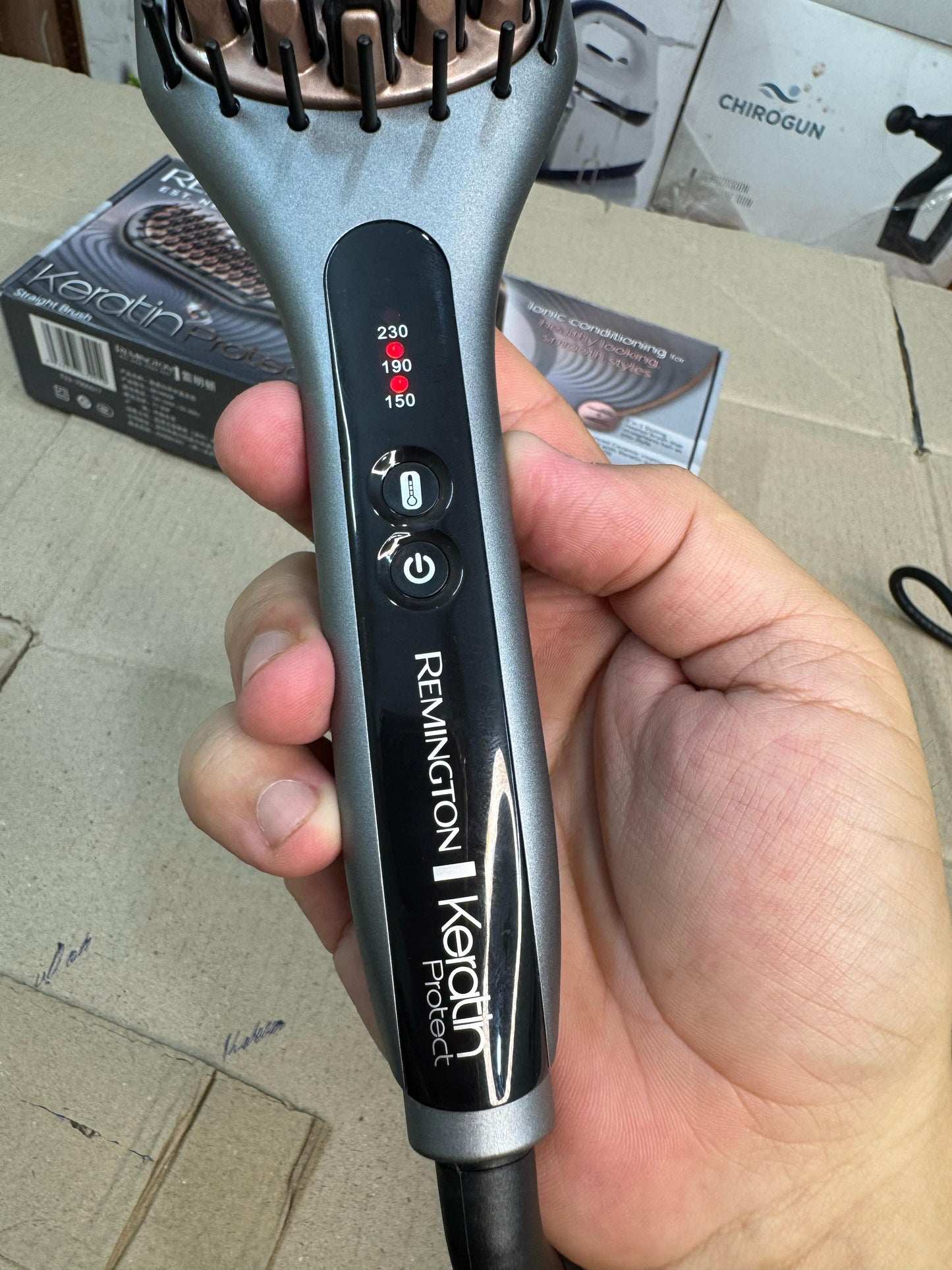 Remington Keratin Protect Straightener Brush CB-7480