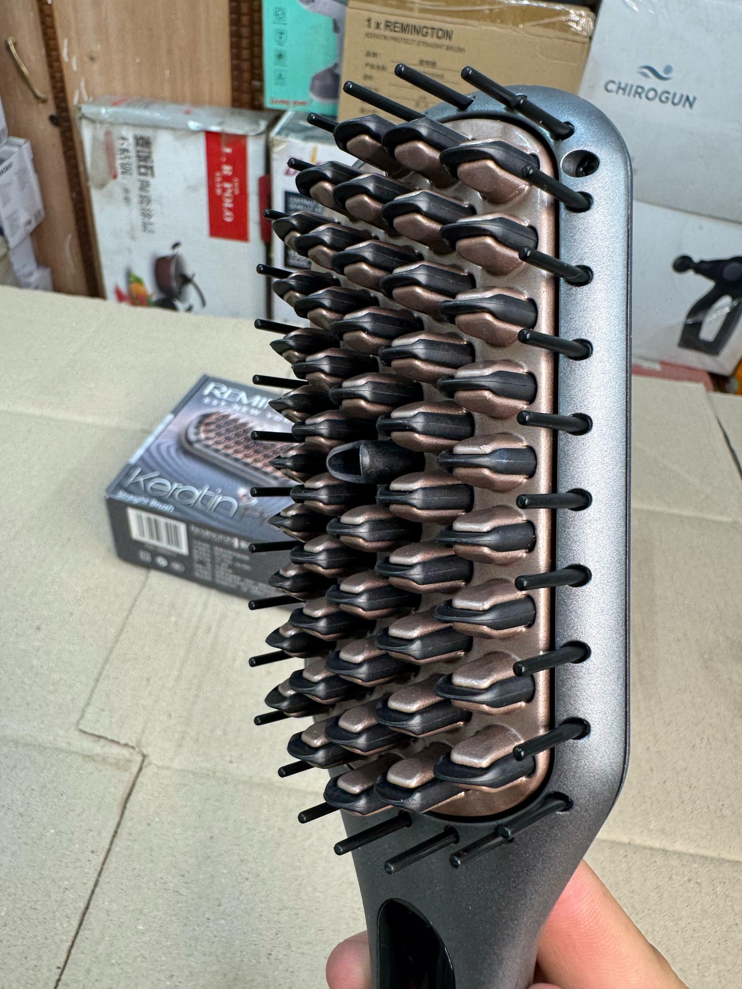 Remington Keratin Protect Straightener Brush CB-7480
