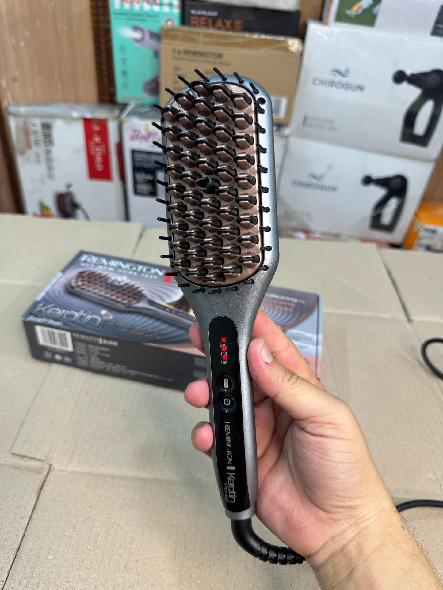 Remington Keratin Protect Straightener Brush CB-7480
