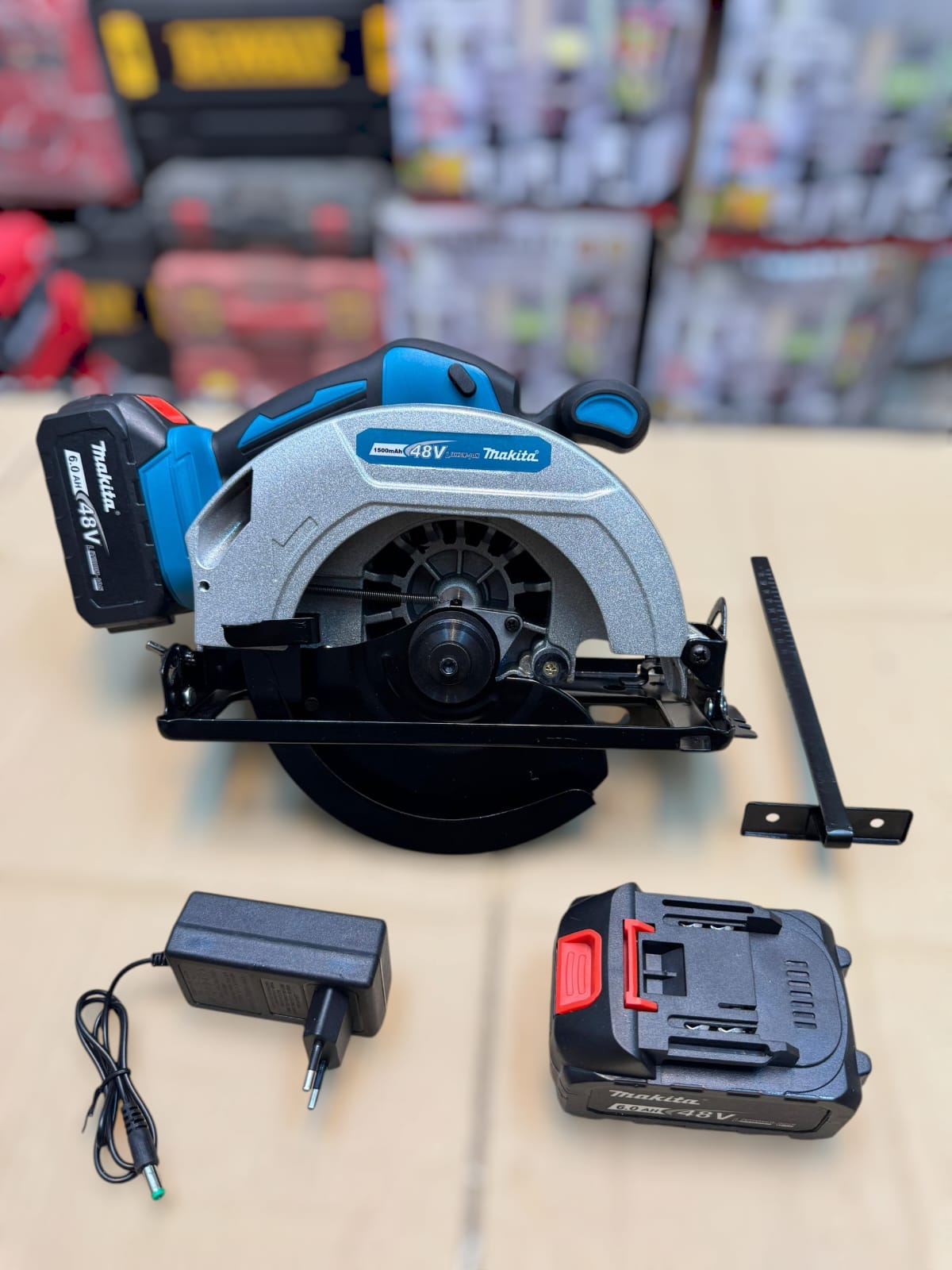 MAKITA 48v 7 inch cordless circular saw