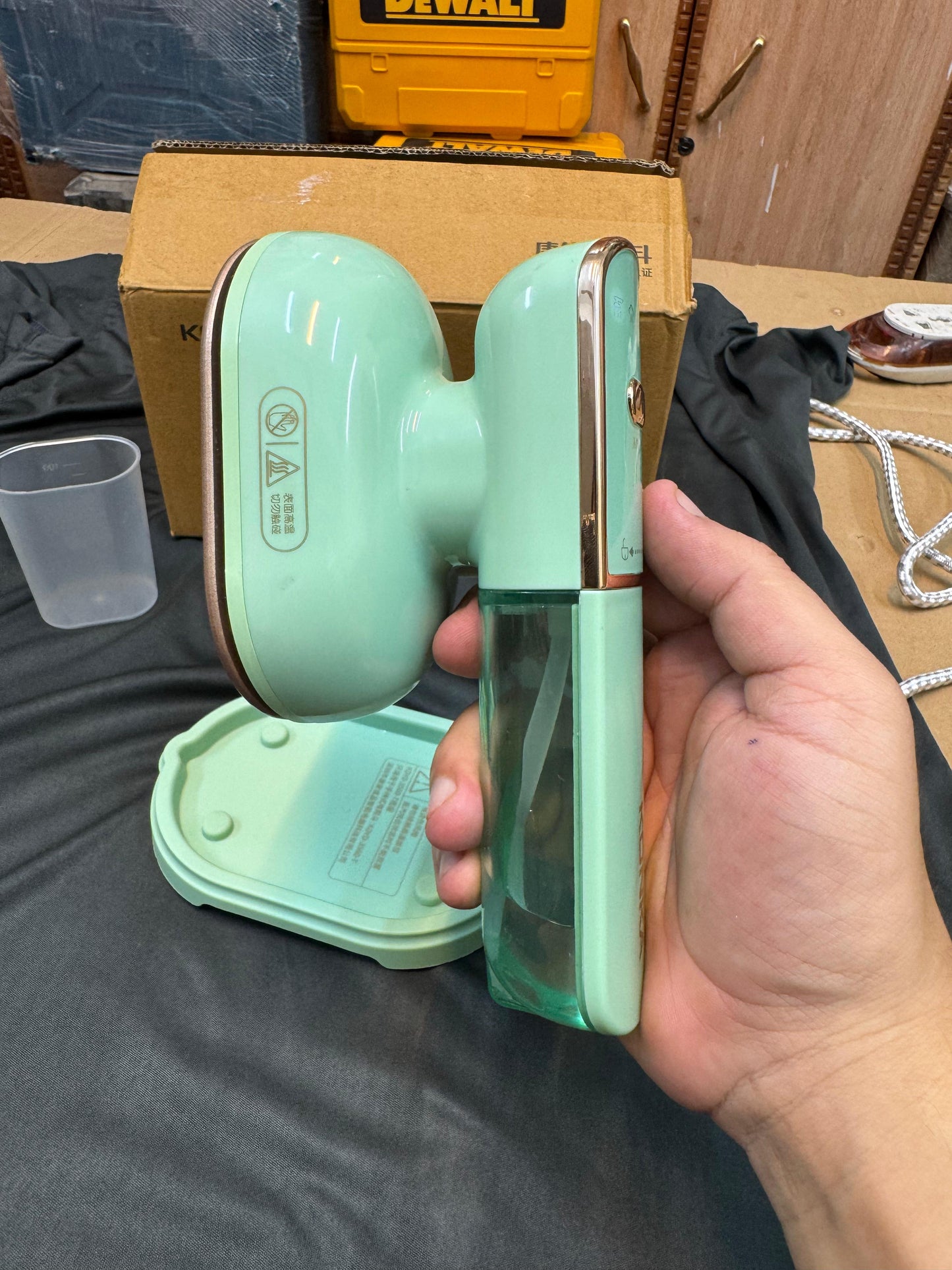 Konka Korean lot 4 in 1 steam iron & hand held steamer