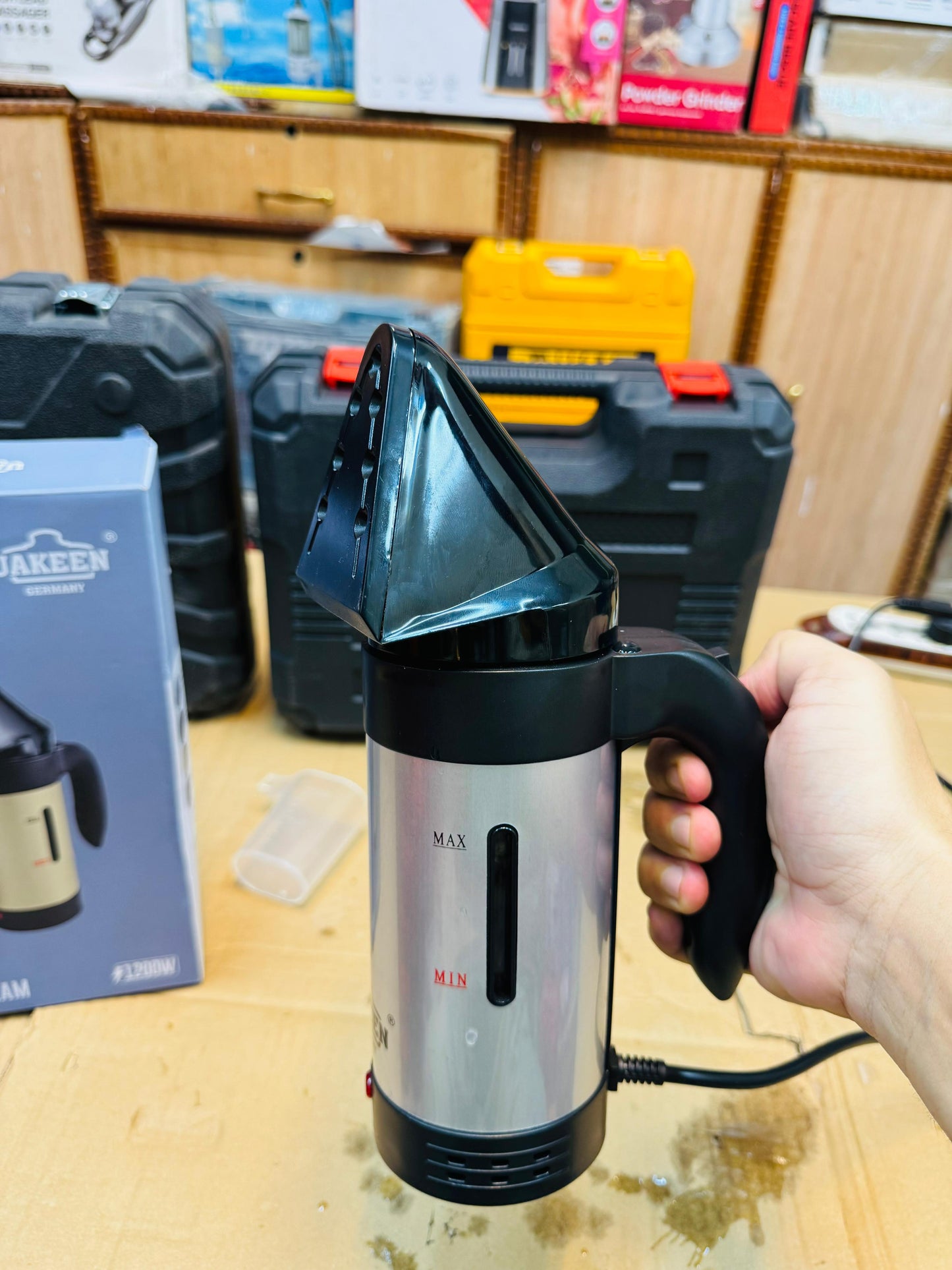 UAKEEN 2 IN 1 KETTLE & HANDY STEAMER