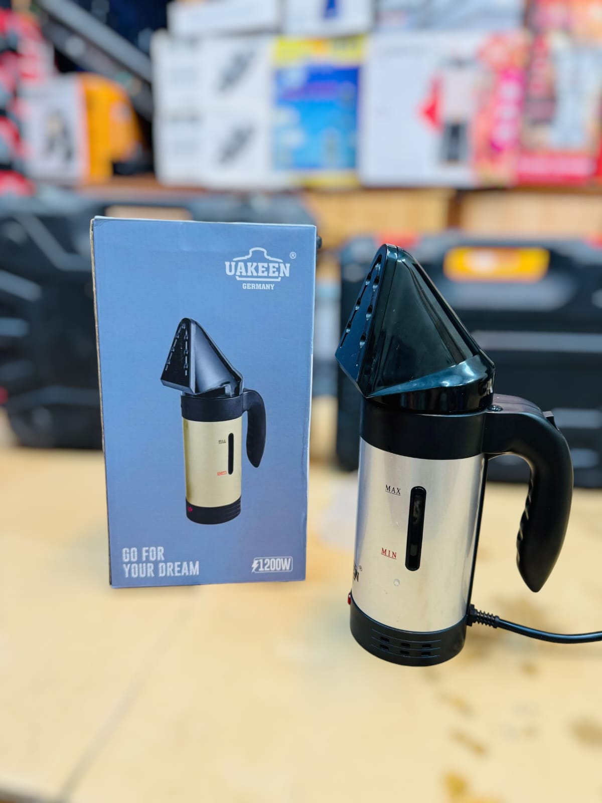 UAKEEN 2 IN 1 KETTLE & HANDY STEAMER