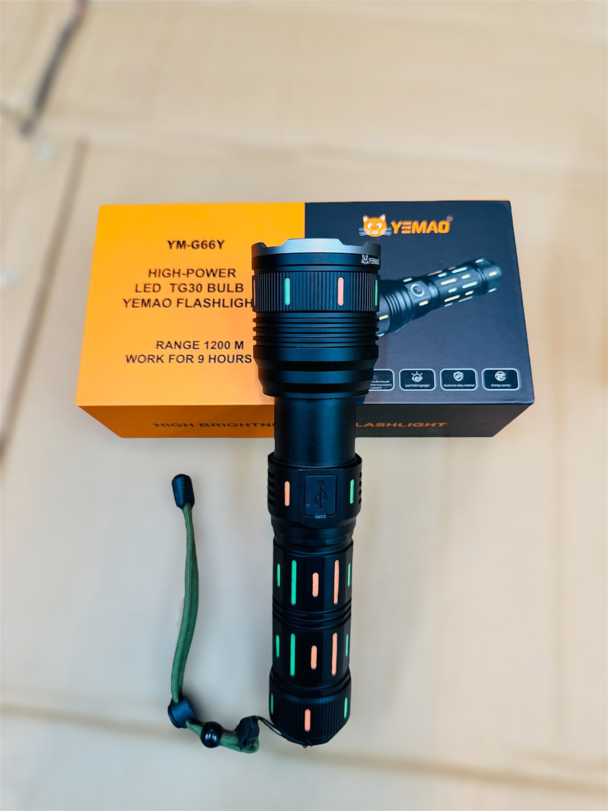 YAMAO 1200M range torch & flash light