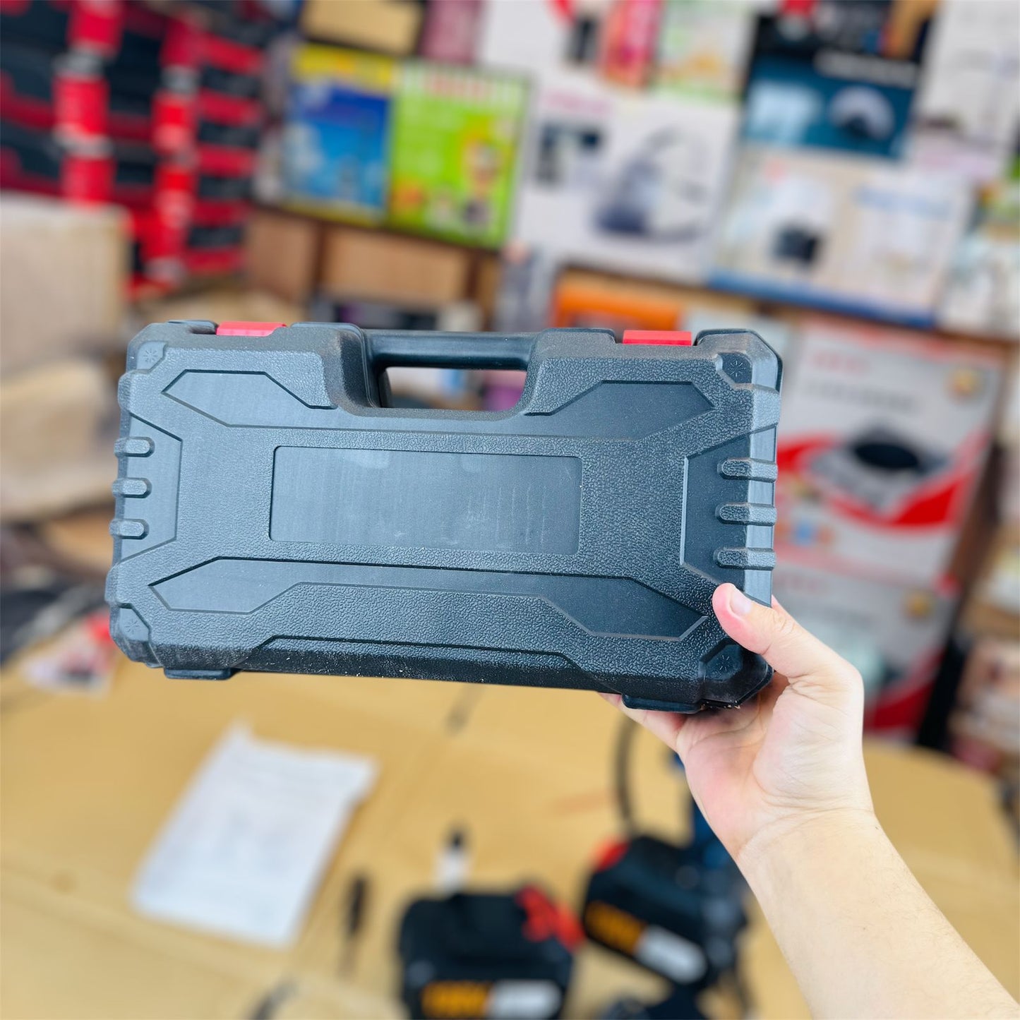 Rechargeable 6 inch 198v chainsaw