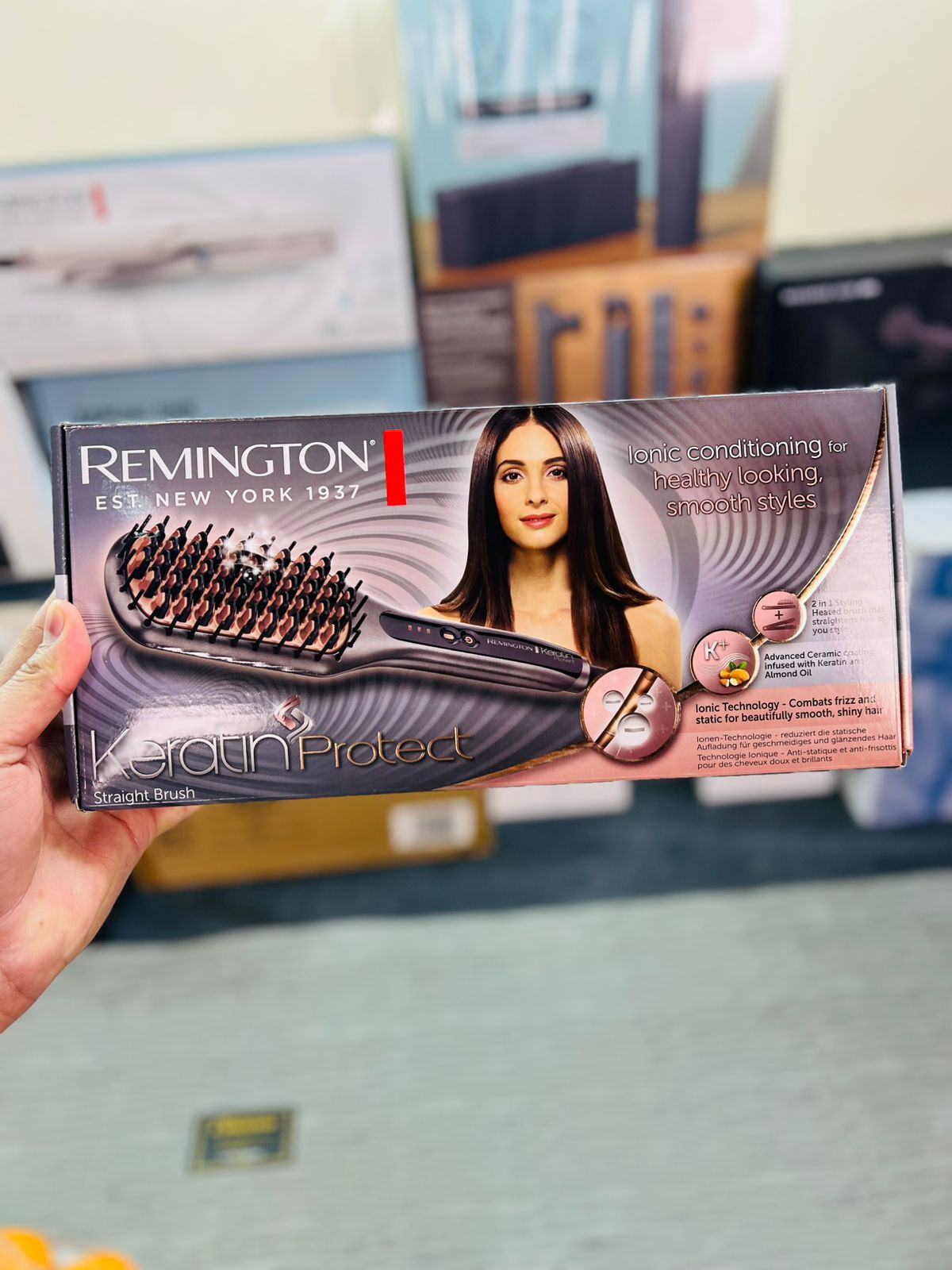 Remington Keratin Protect Straightener Brush CB-7480