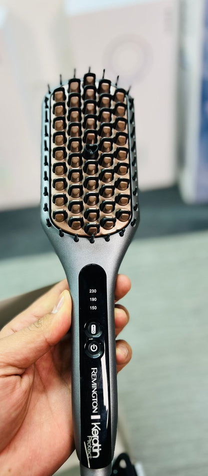 Remington Keratin Protect Straightener Brush CB-7480