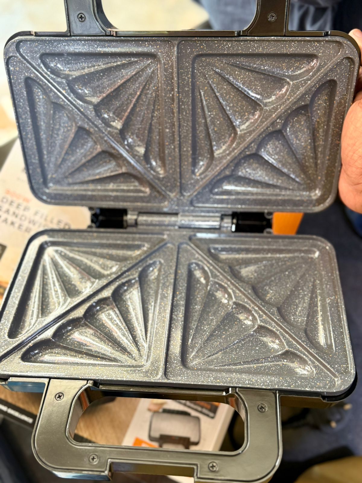 Tower Deep filed sandwich maker