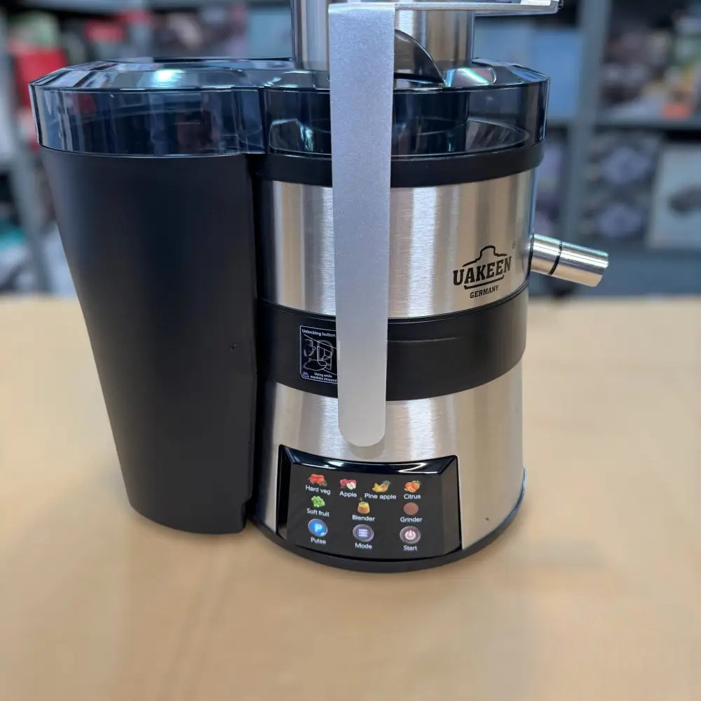 Uakeen 1400W Juice Extractor - German Lot