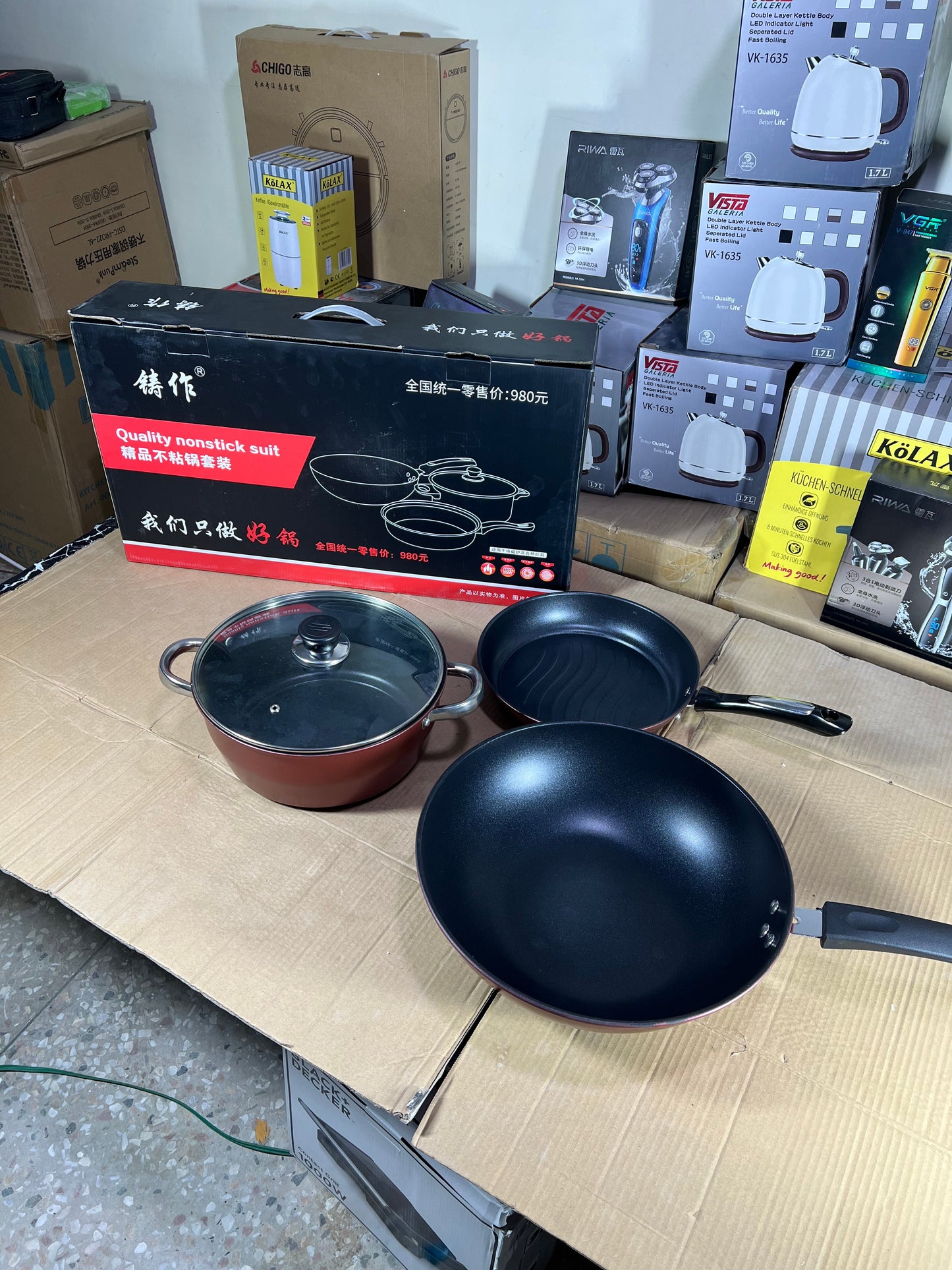 Lot imported 3 in 1 cookware set