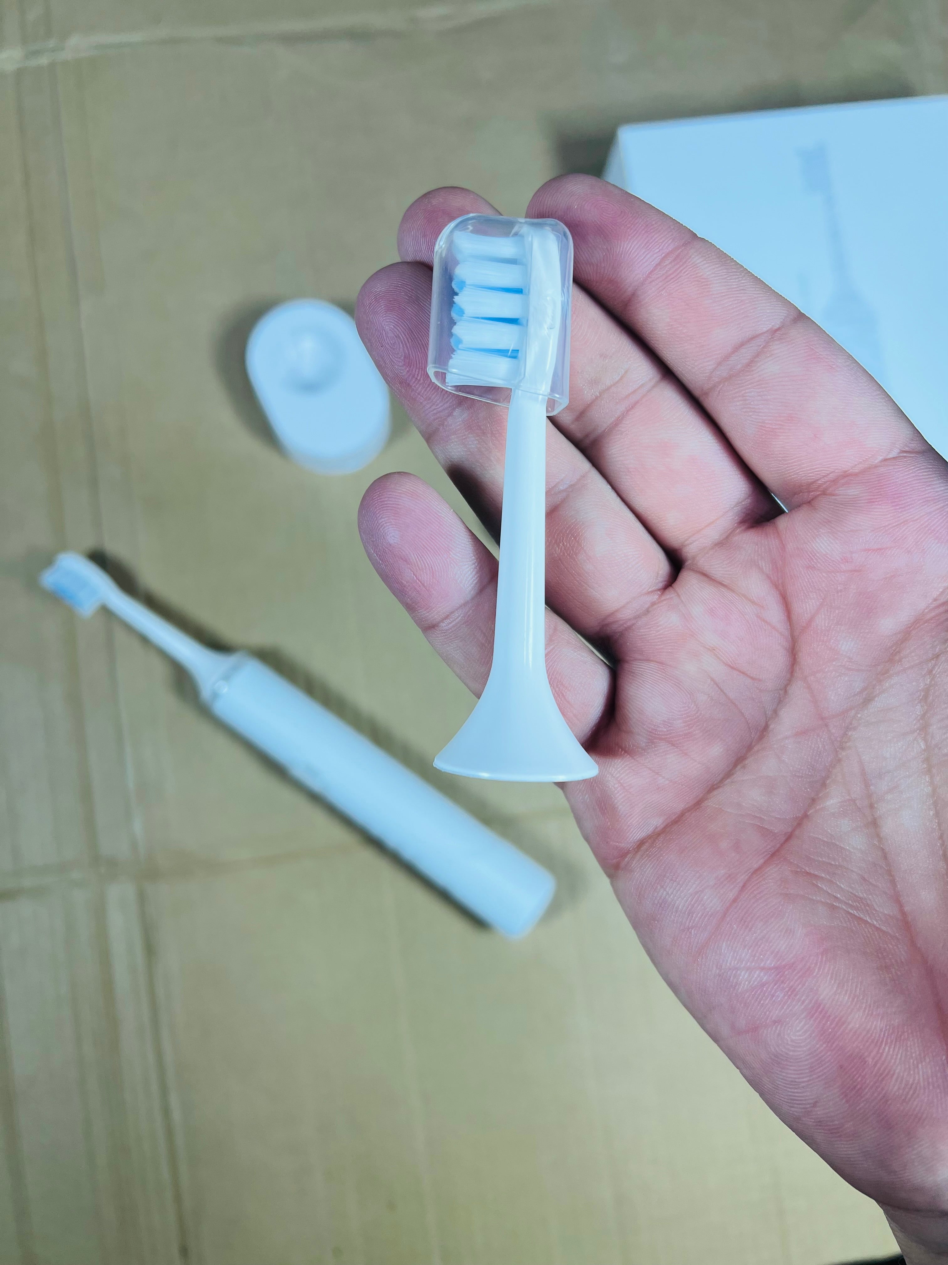 Lot imported multinational rechargeable tooth brush