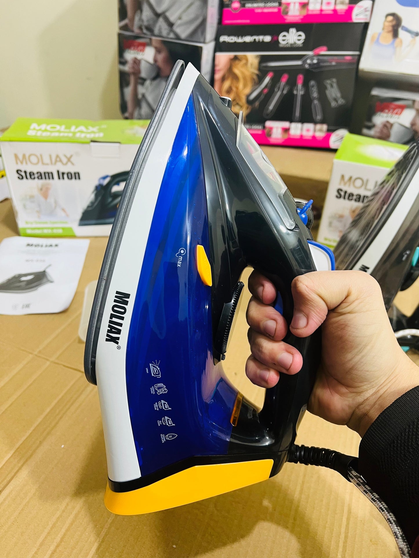 Lot Imported Moliax Steam Iron