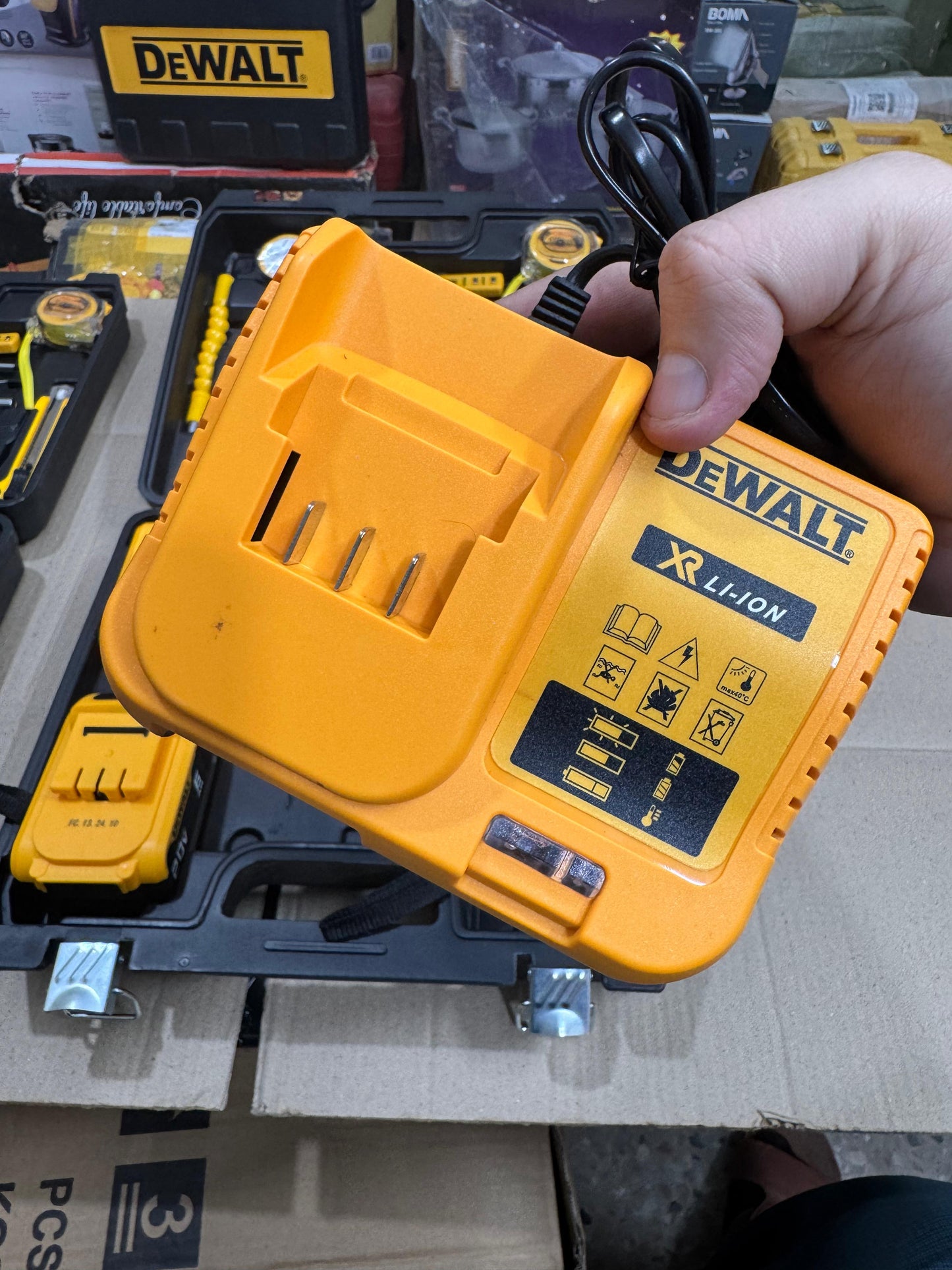 Dewalt commercial drill machine 20v