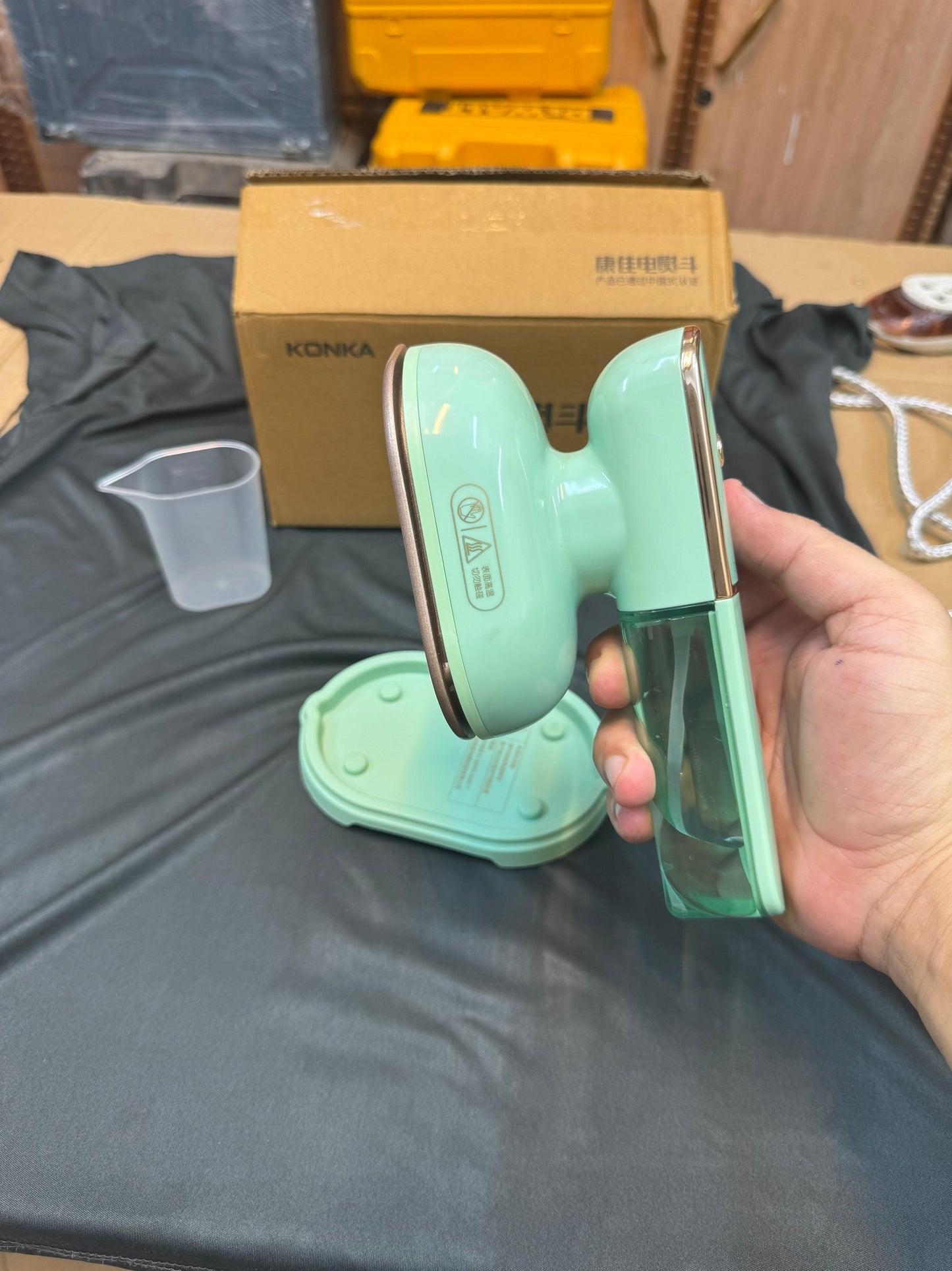 Konka Korean lot 4 in 1 steam iron & hand held steamer