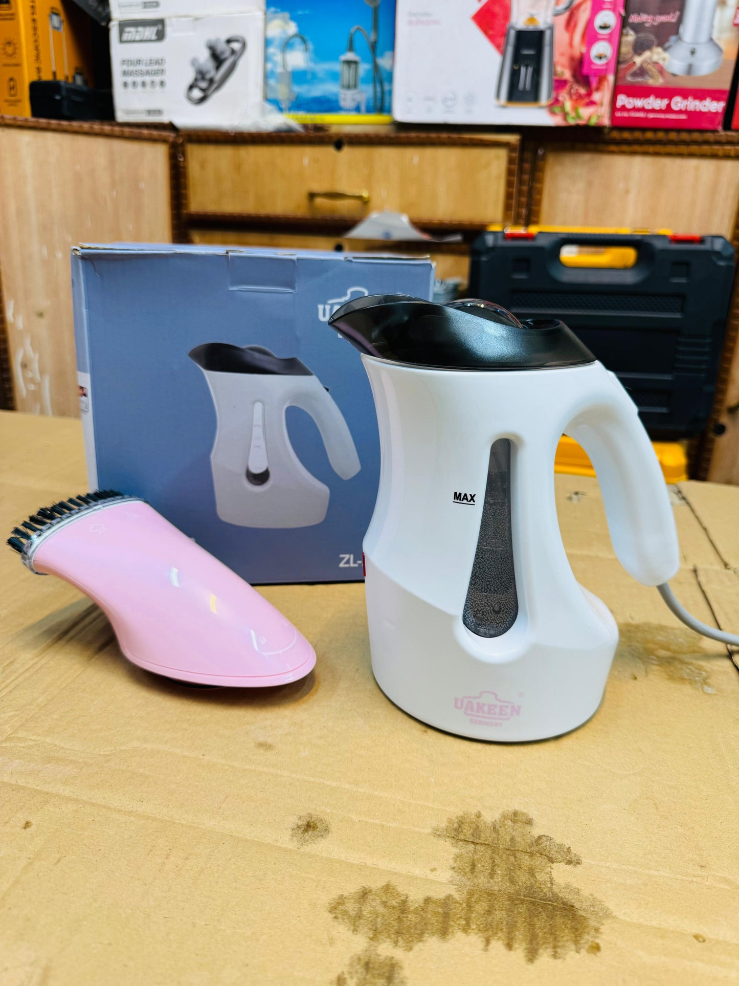 UAKEEN 2 IN 1 KETTLE & HANDY STEAMER