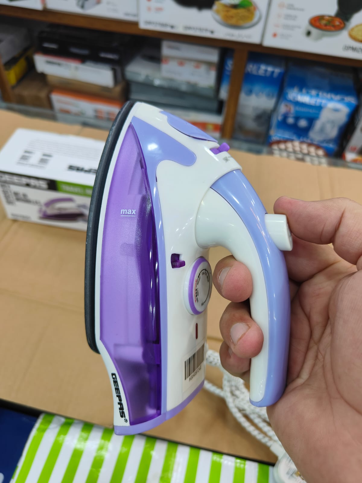 GEEPASS travel steam iron GSI 7805
