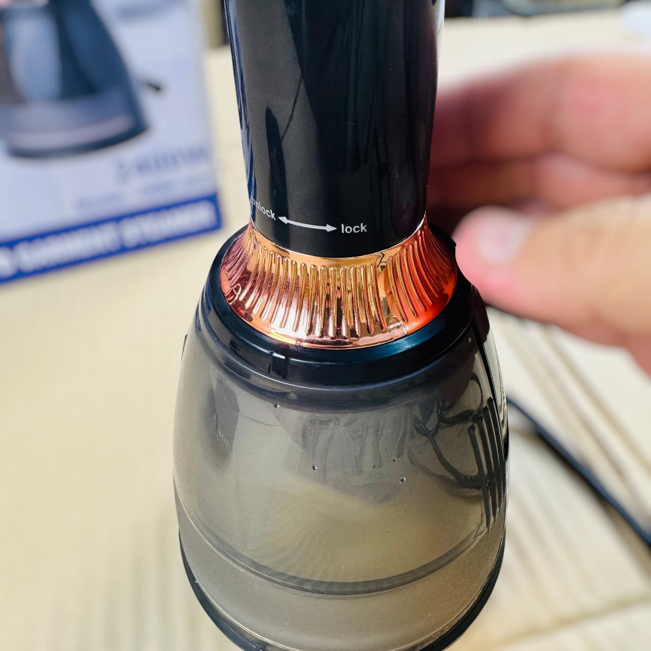 ORVICA hand held multi speed garment steamer