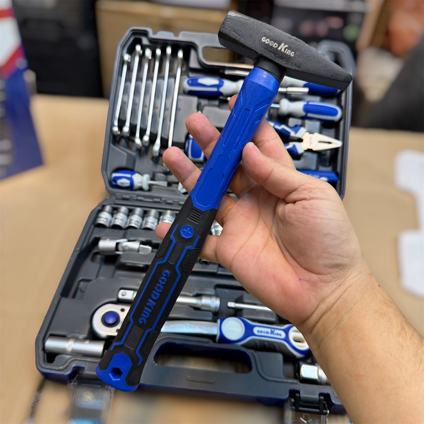 Russia GOOD KING Commercial 61 pcs  tool box