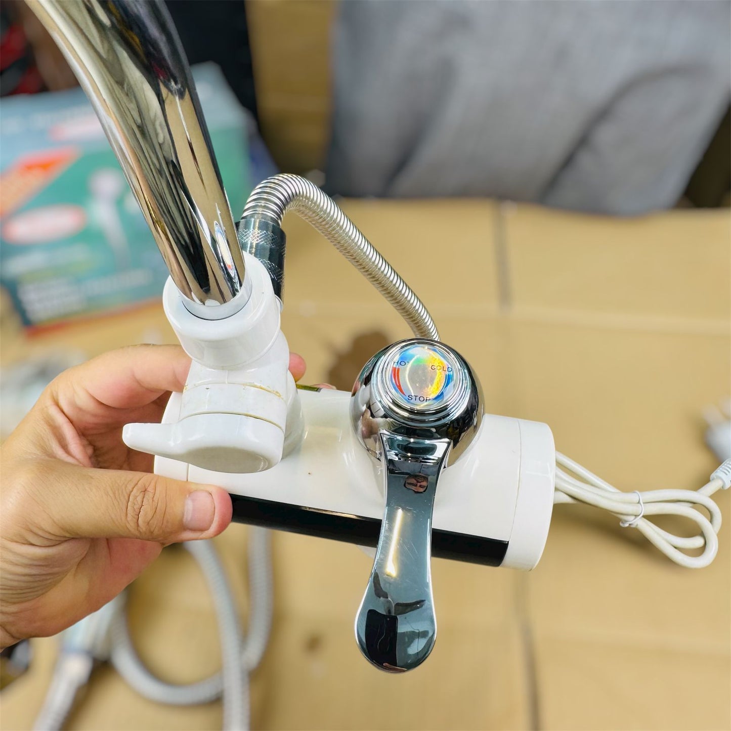 RUSSIA  lot 2 in 1 electric shower & faucet