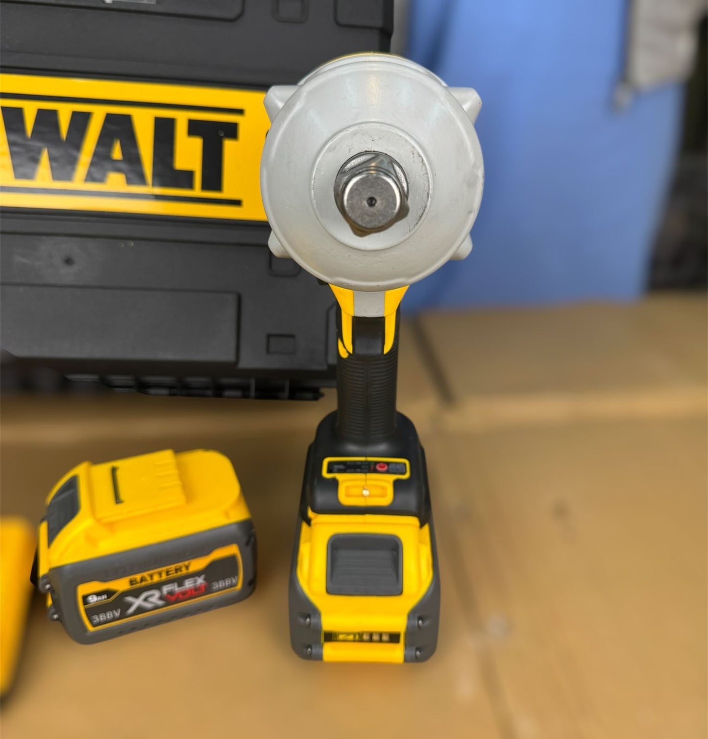 Dewalt commercial impact wrench DCF 961