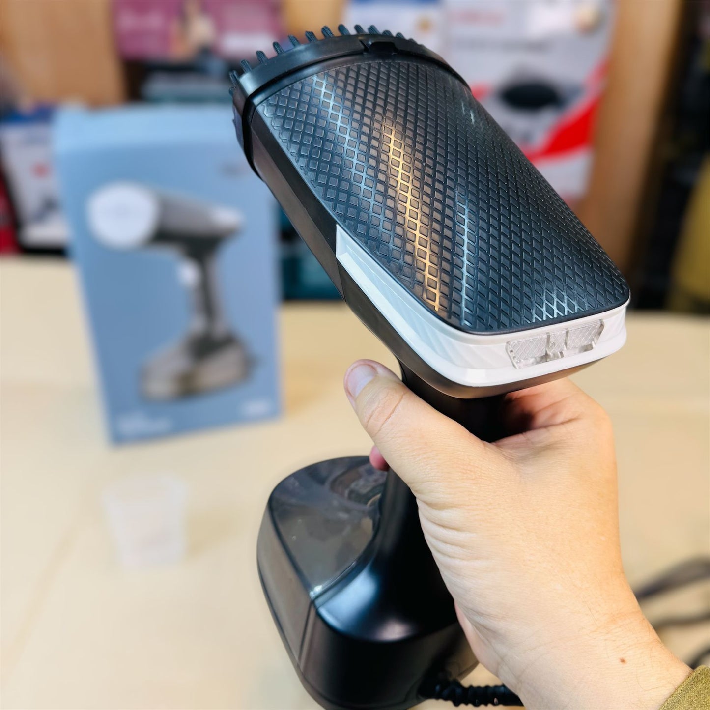 Uakeen Handheld Garment Steamer 205
