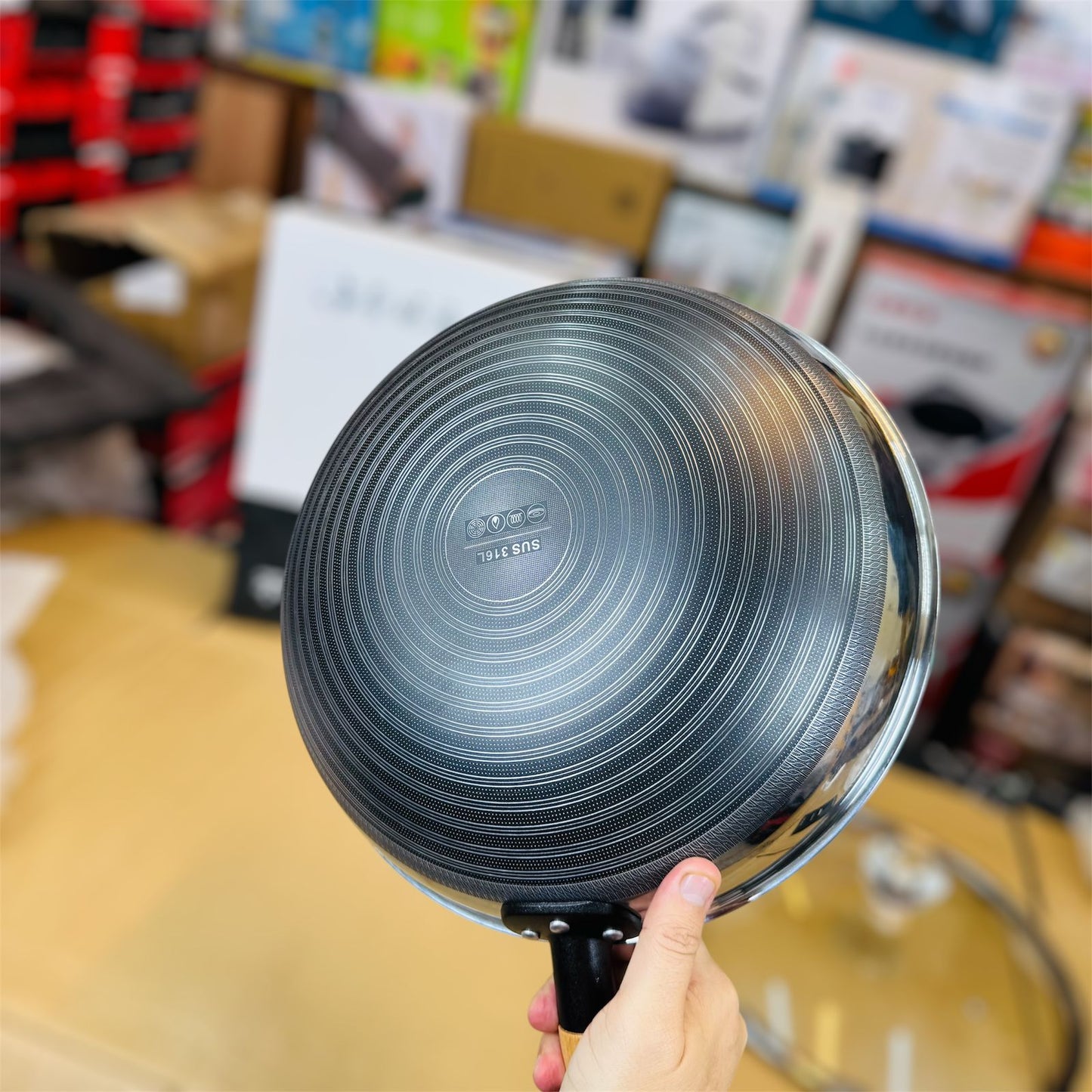 Crystal HoneyComb Laser Coated Deep Pan 34cm