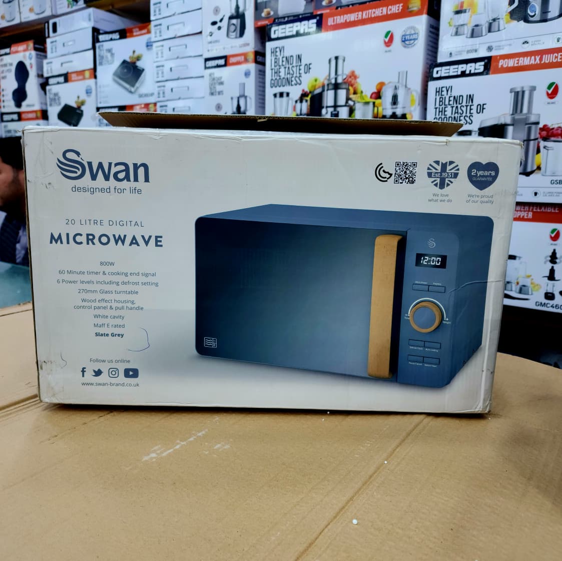 Swan UK  20 litter microwave