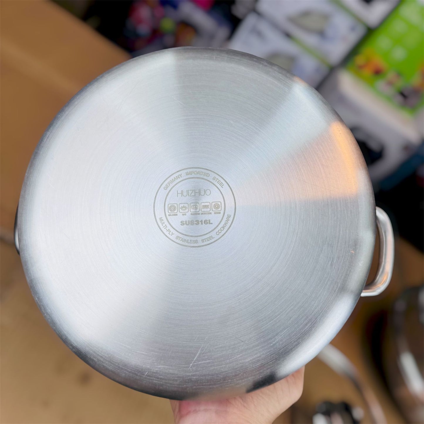 Germany Honeycomb lessar coating casserole 26CM