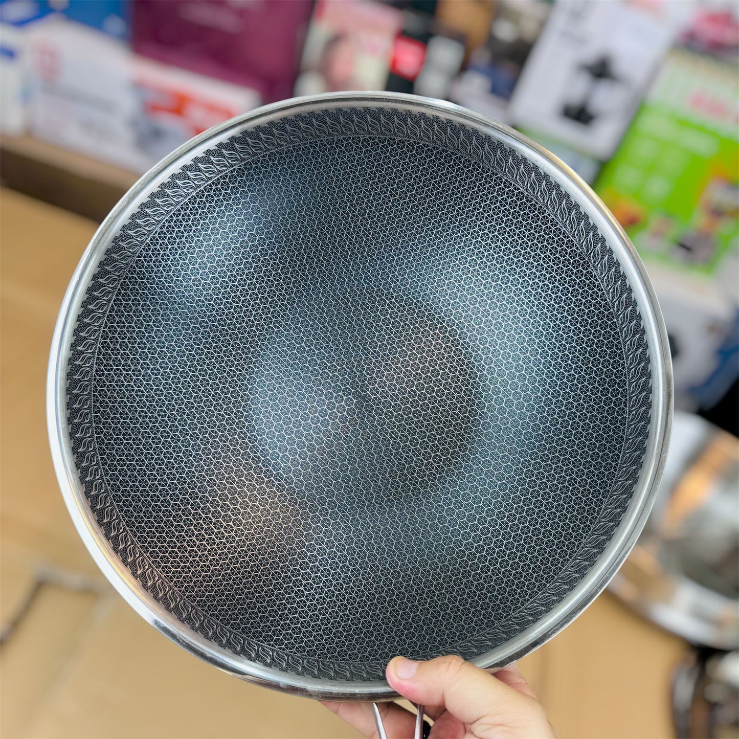 32cm Honeycomb lesser coating deep fry pan with  XL food stamer