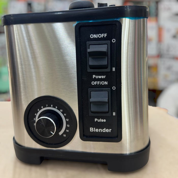 Kitchen Star blender in use