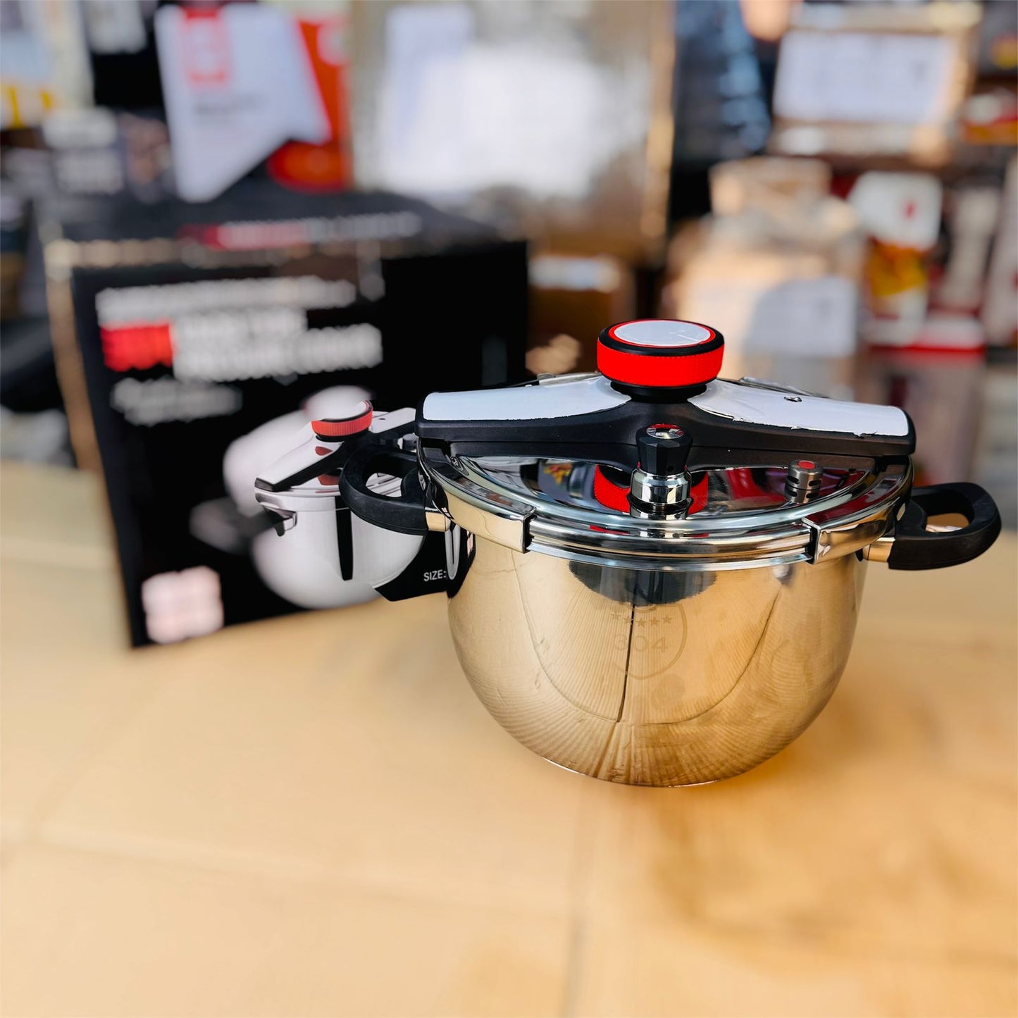 Lot imported 13L pressure cooker 304 stainless steel