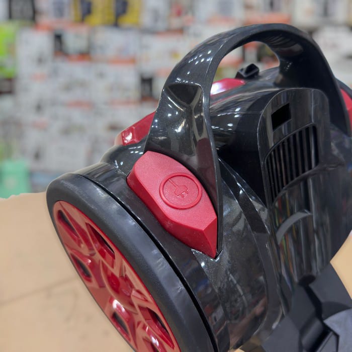 BOMA vacuum side view