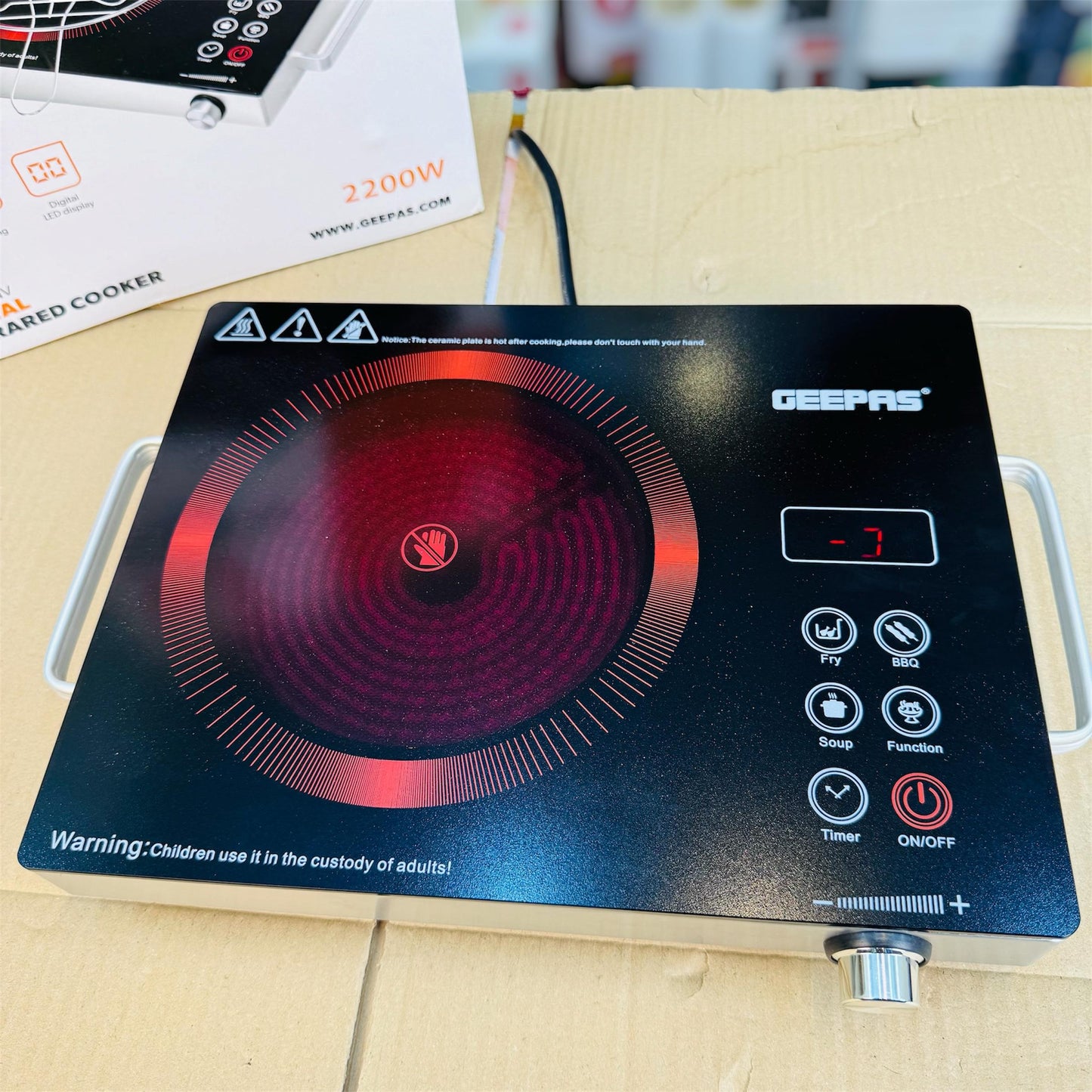 GEEPAS digital infared hot plate Gic 6921NV