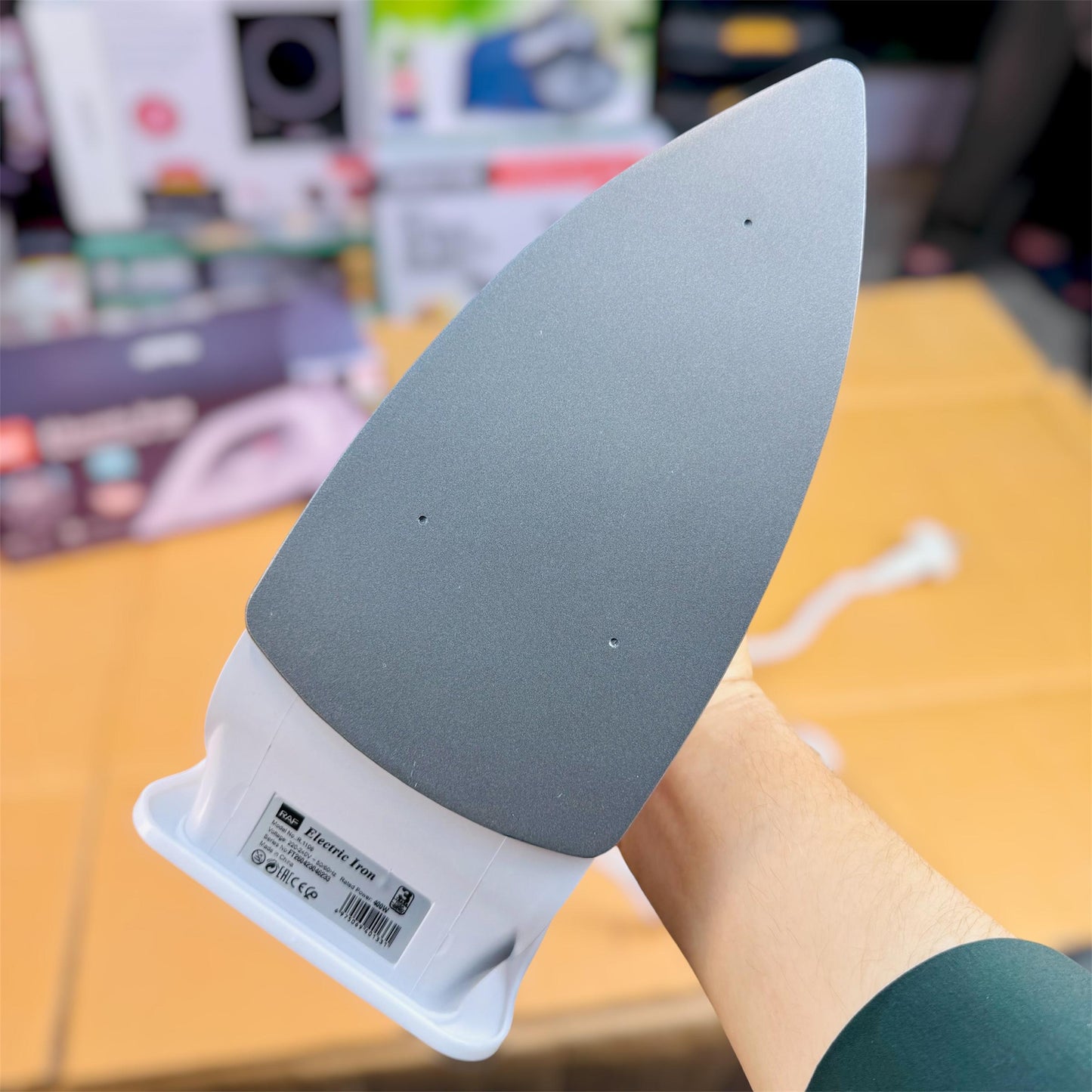 RAF Electric Steam Iron M-R1108 – Fast Heat-Up Clothes Iron