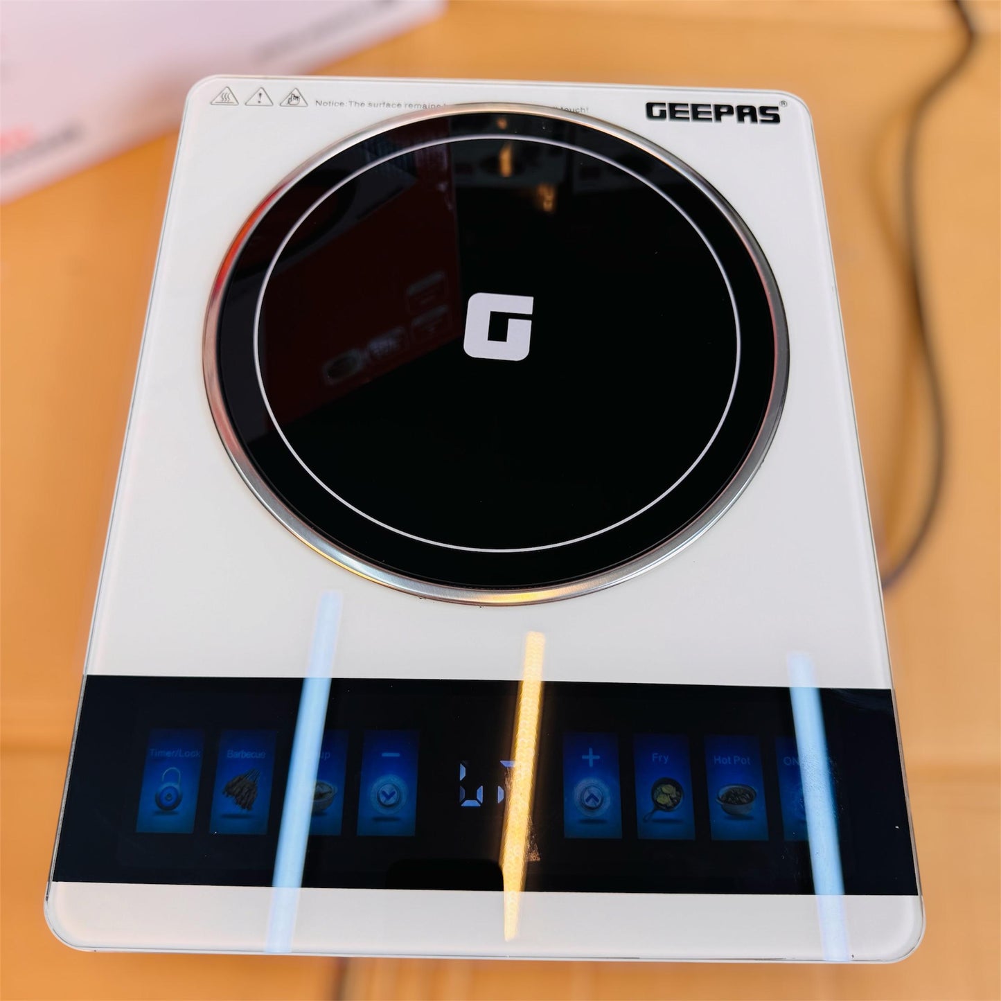 Geepas GIC33030P Digital Infrared Cooker – Single Burner with LED Display