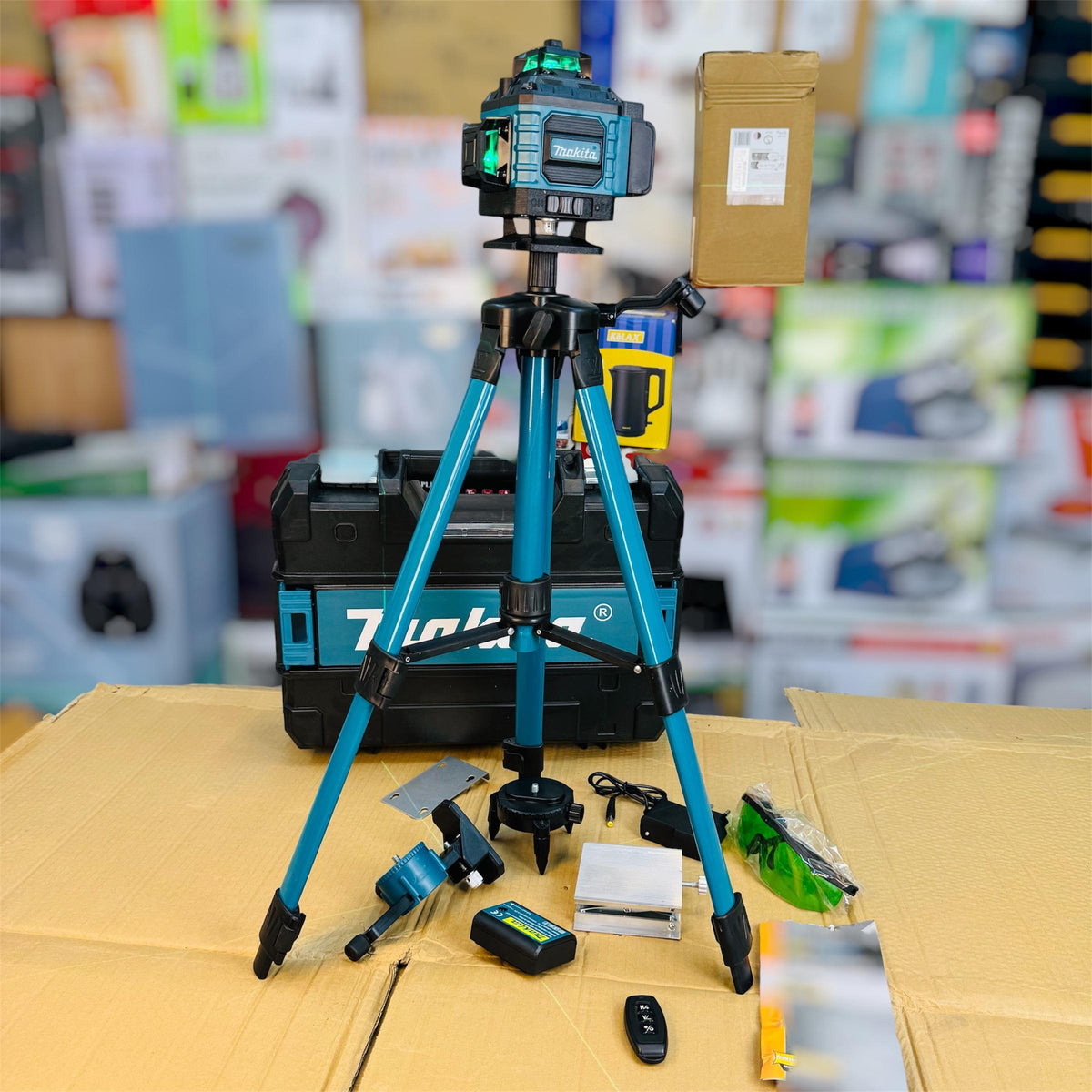 Makita 360° Rechargeable Laser Level – Professional Alignment Tool