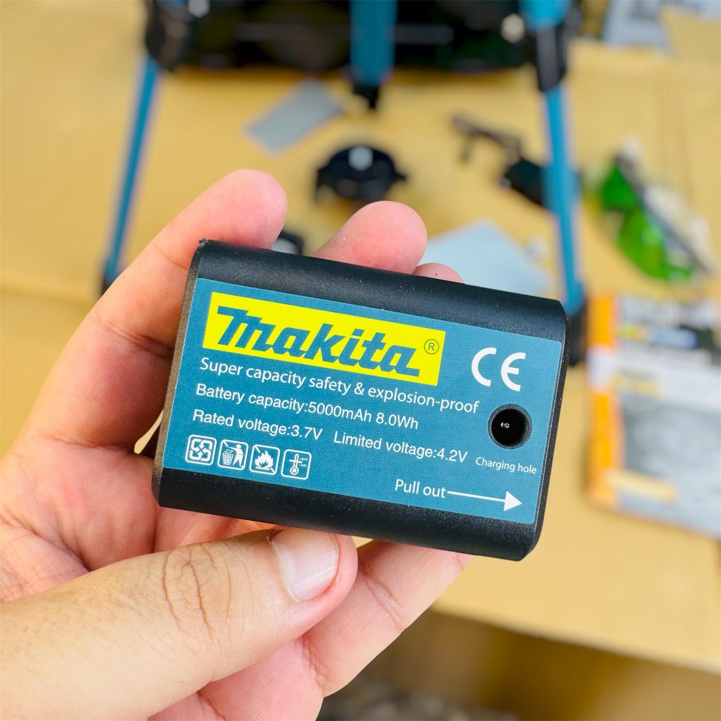 Makita 360° Rechargeable Laser Level – Professional Alignment Tool
