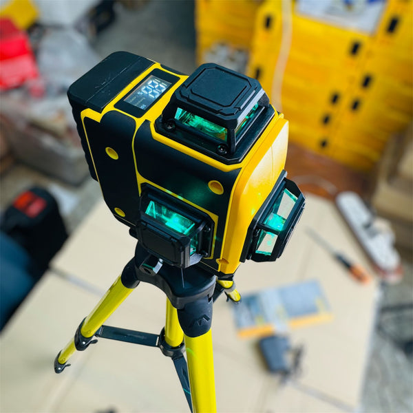 Makita 360° Rechargeable Laser Level – Professional Alignment Tool