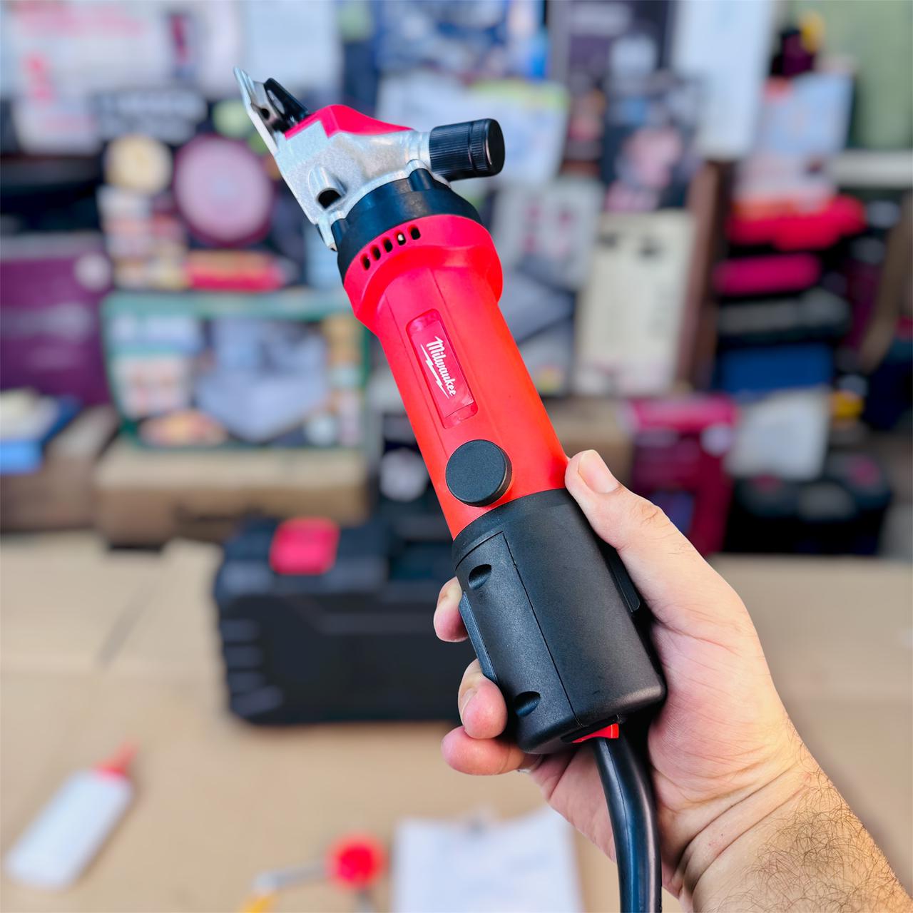 Hair clipper in use