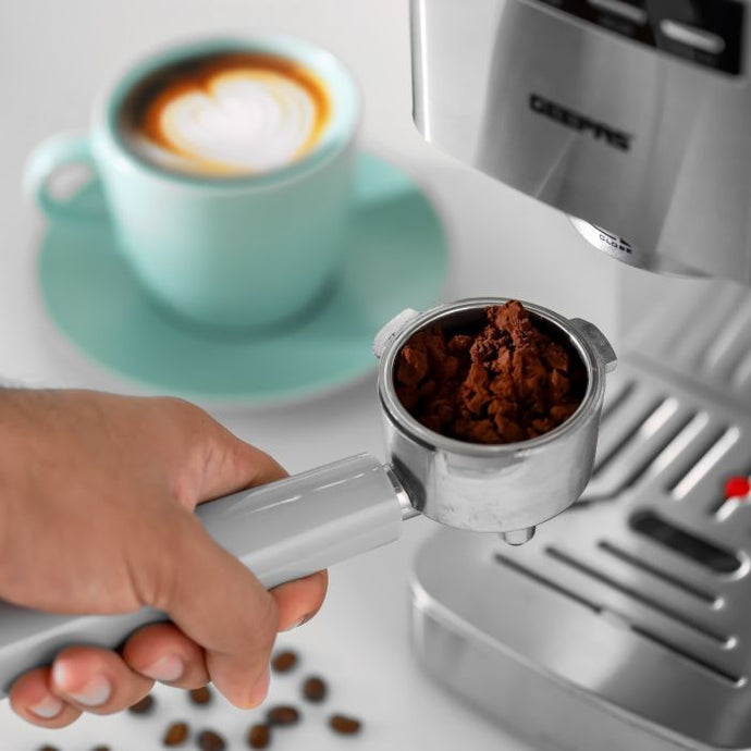 GEEPAS 1450W Espresso & cappuccino Coffee Machine-1415