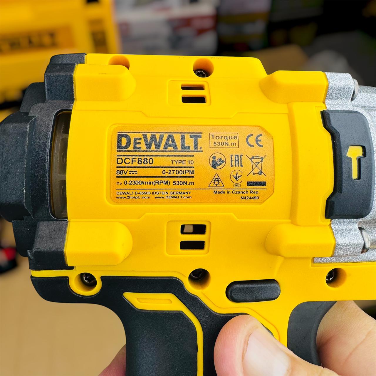 2 in 1 drill & impact with tools set (DeWalt 20V)