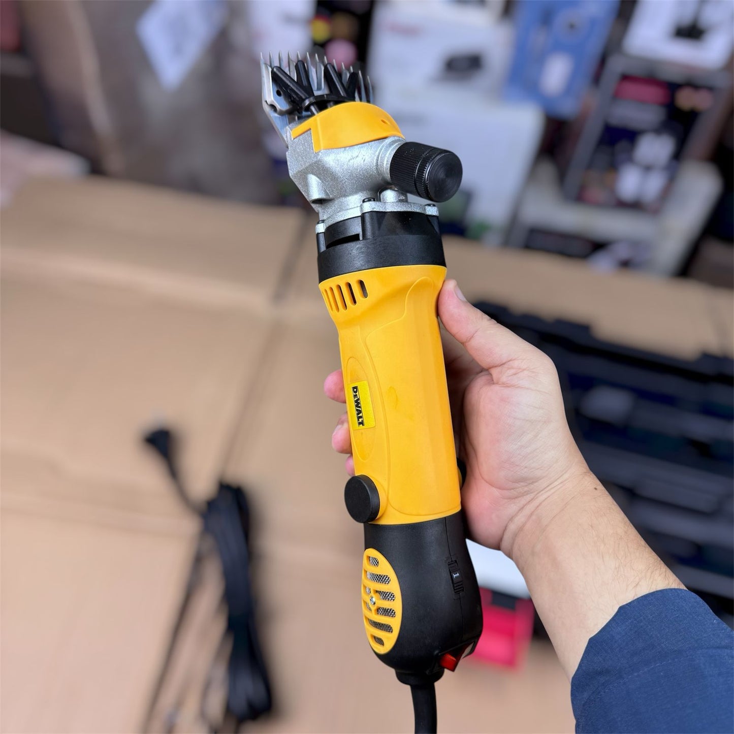 Animal hair cutting machine ( hair trimmer )