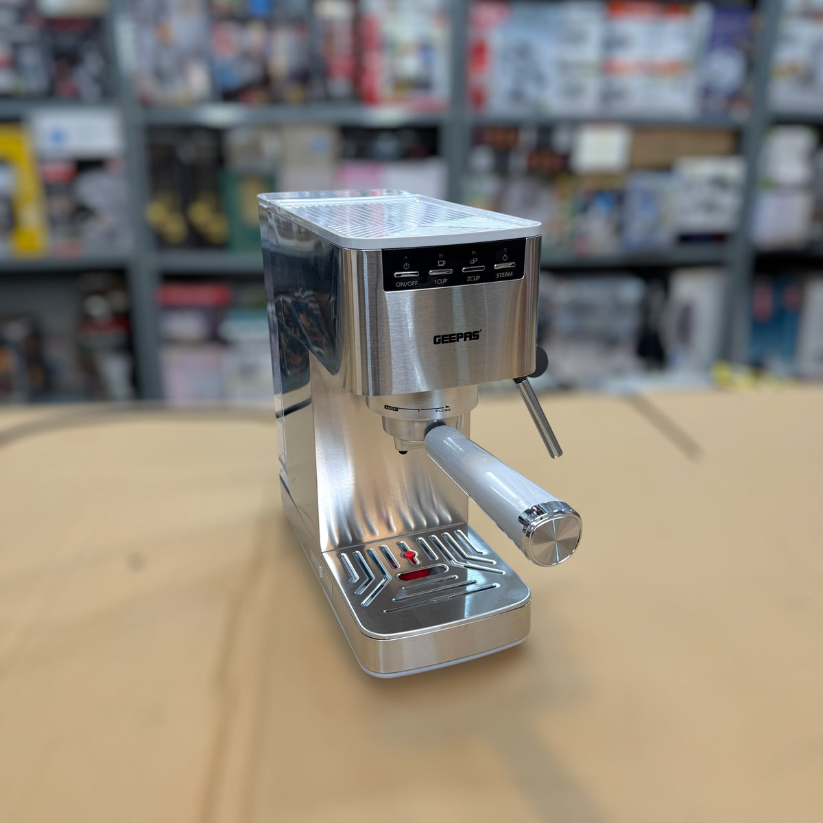 GEEPAS 1450W Espresso & cappuccino Coffee Machine-1415