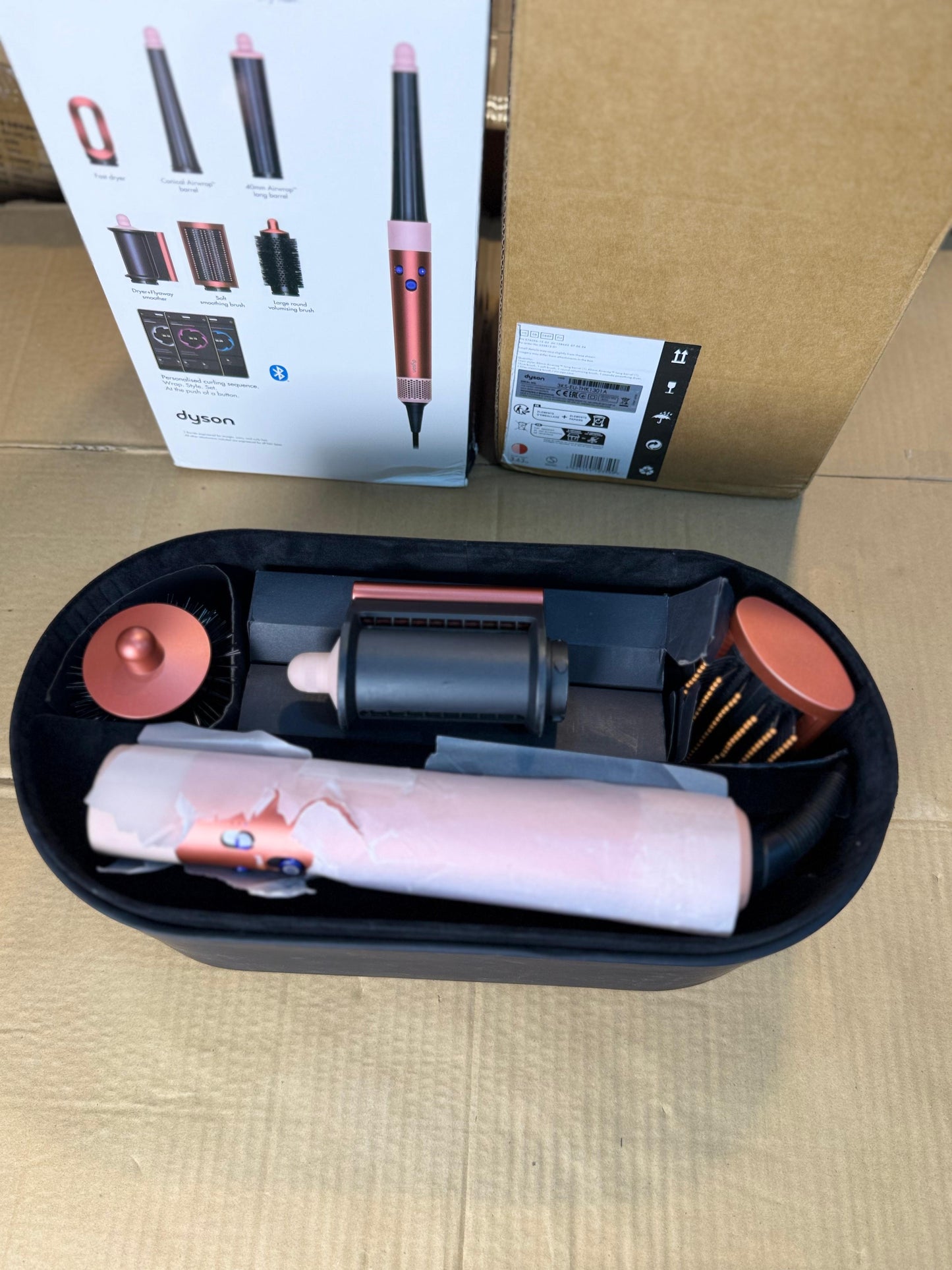 Airwrap HS08 multi-styler smoothing and volumizing brushes