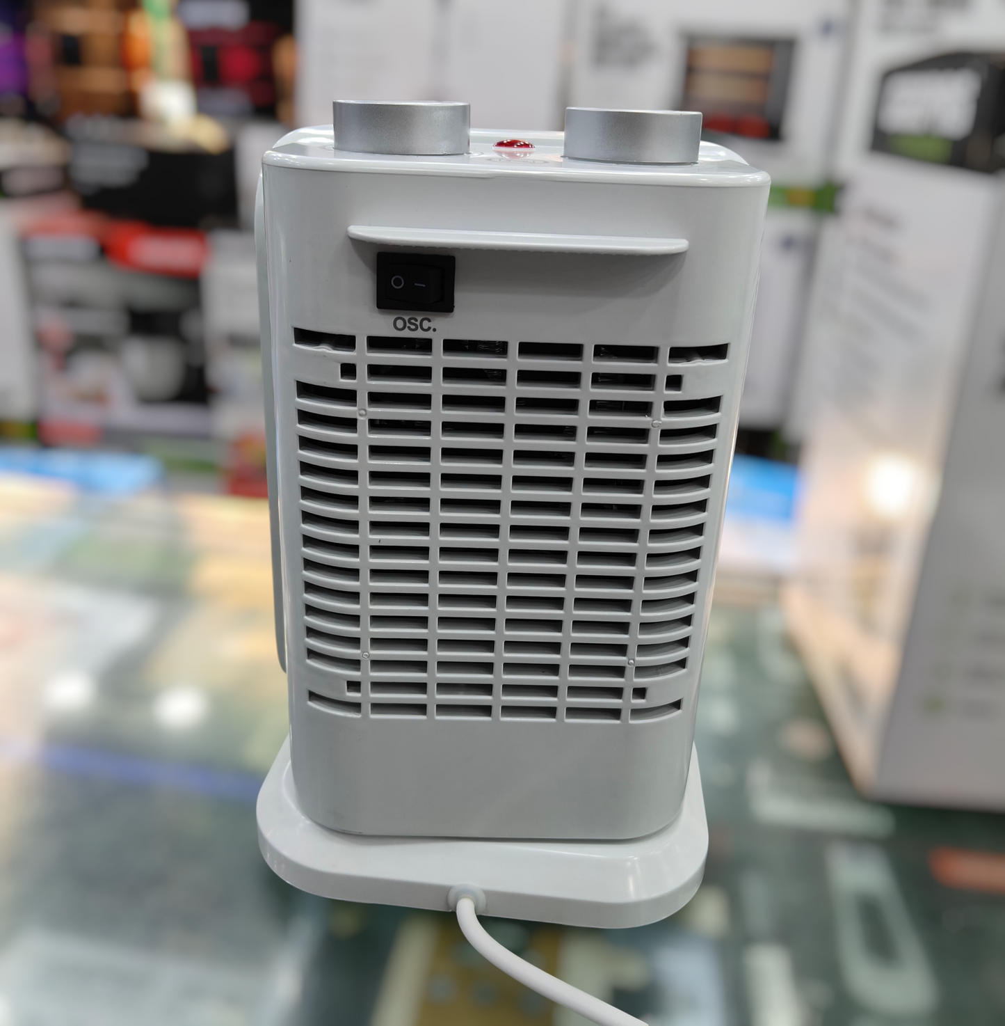 Geepas PTC ceramic fan heater GRH 28585