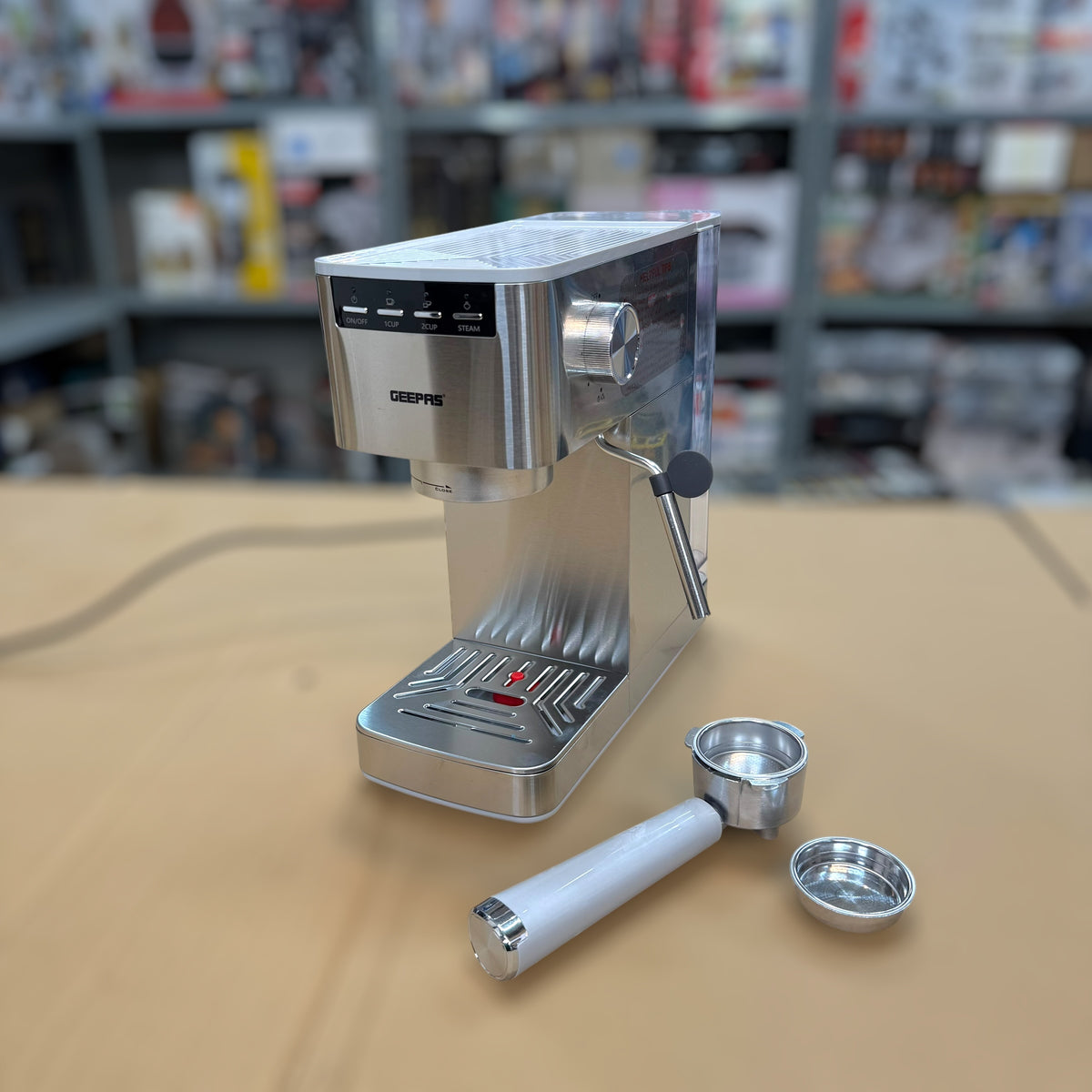 GEEPAS 1450W Espresso & cappuccino Coffee Machine-1415